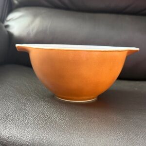 Pyrex  Brown Cinderella mixing bowl